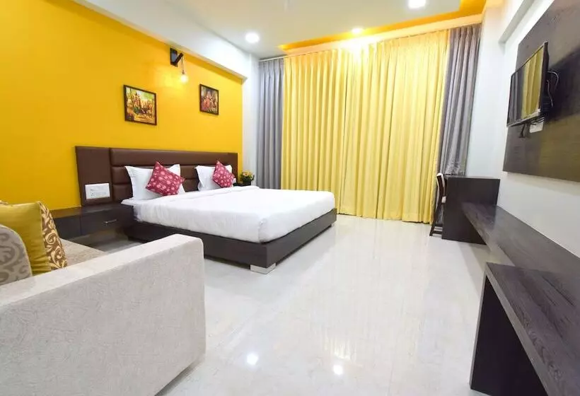 The Sky Imperial  Hotel Gopal Darshan