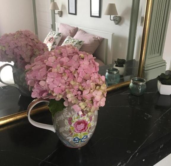 Bed & Breakfast Un Dimanche Chez Julie Chambre Léontine