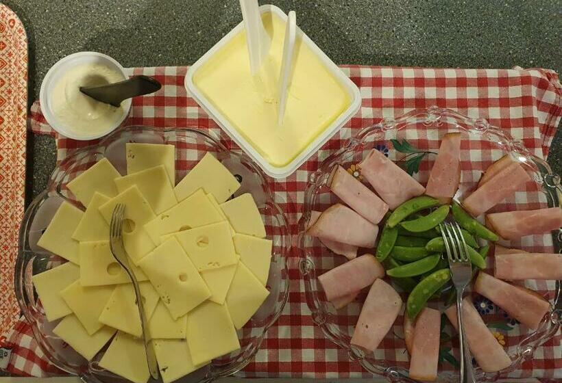 צימר Klåveröd Logi & Café