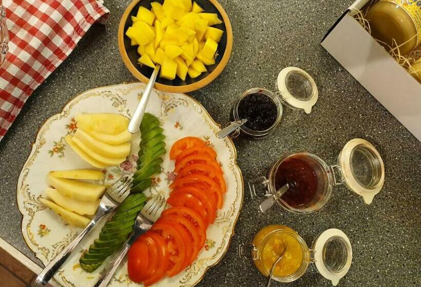 צימר Klåveröd Logi & Café