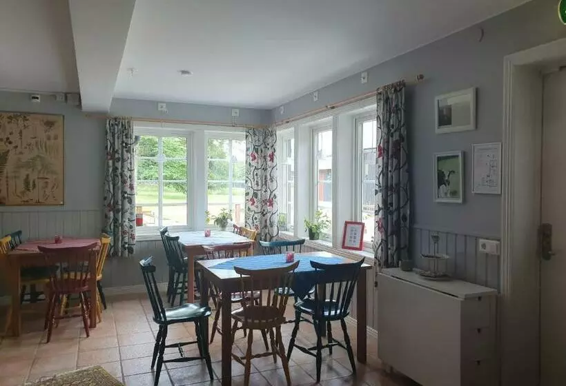 ベッドアンドブレックファースト Klåveröd Logi & Café