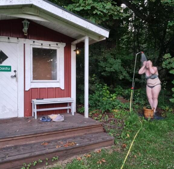 צימר Klåveröd Logi & Café