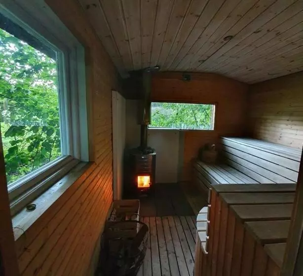 ベッドアンドブレックファースト Klåveröd Logi & Café