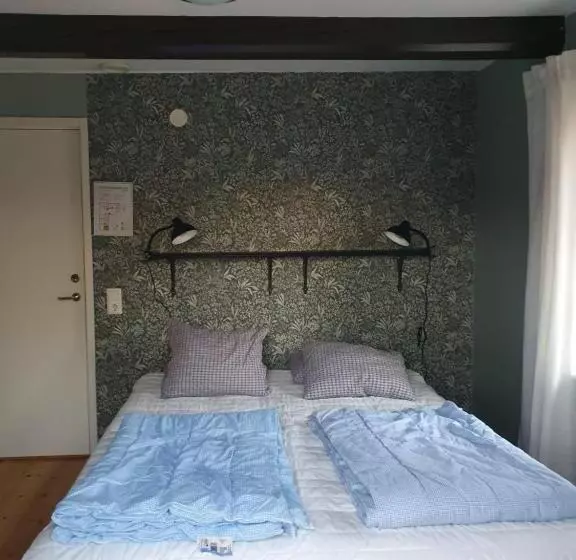 ベッドアンドブレックファースト Klåveröd Logi & Café