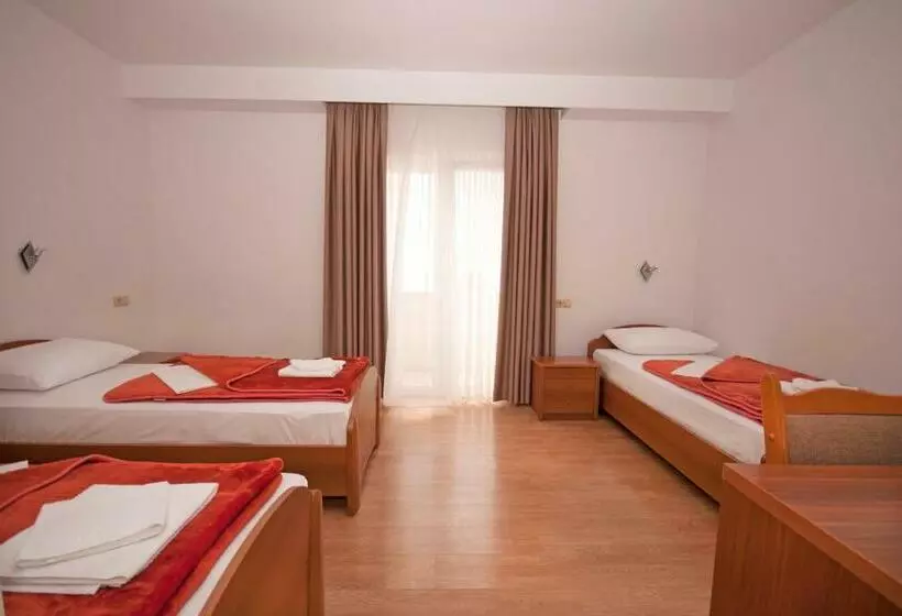 تختخواب و صبحانه Rooms Central
