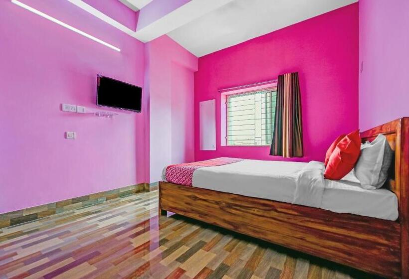 Hotel Flagship 81598 Golden Leaf