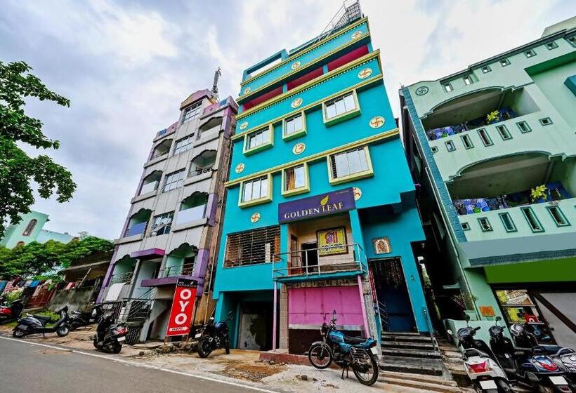 Hotel Flagship 81598 Golden Leaf