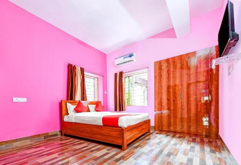 Hotel Flagship 81598 Golden Leaf