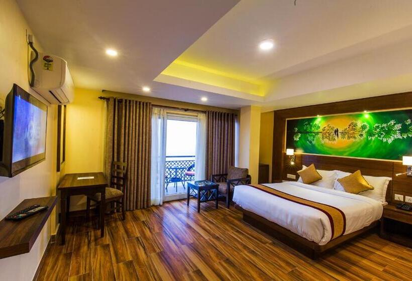 هتل Himalaya Drishya Resort