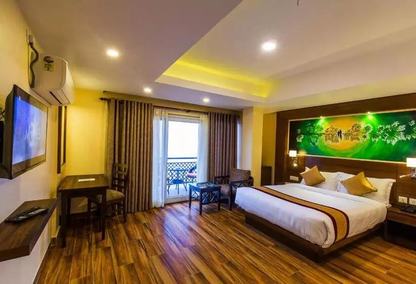 هتل Himalaya Drishya Resort