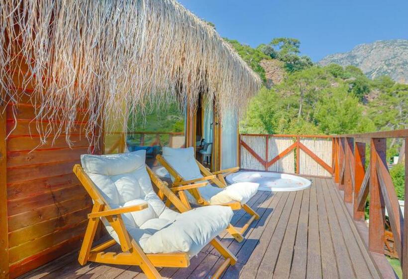 בית מלון כפרי La Boheme Kabak