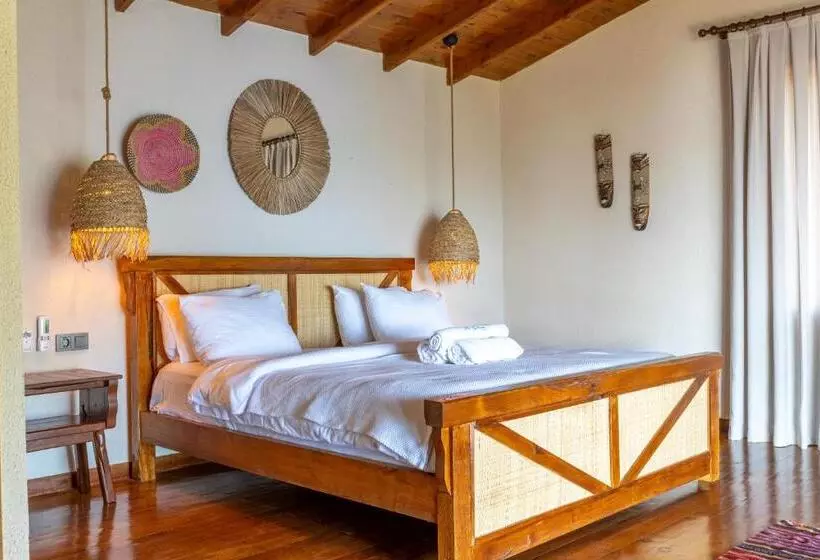 ホテル La Boheme Kabak