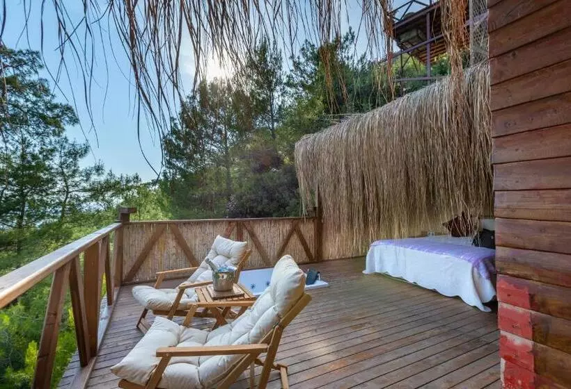 ホテル La Boheme Kabak