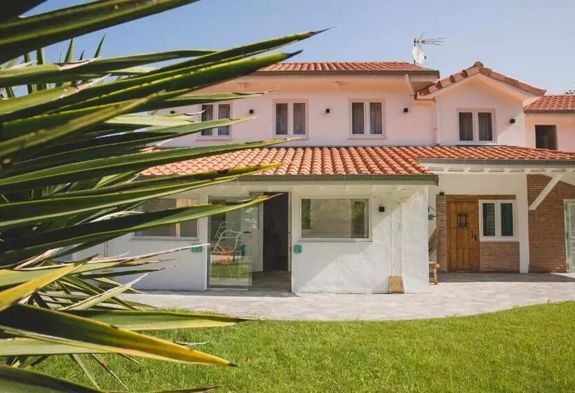 Hotelli La Caracola Suances