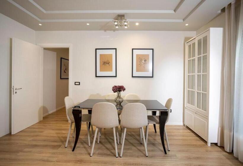 호텔 Lake Drive Rooms&apartments