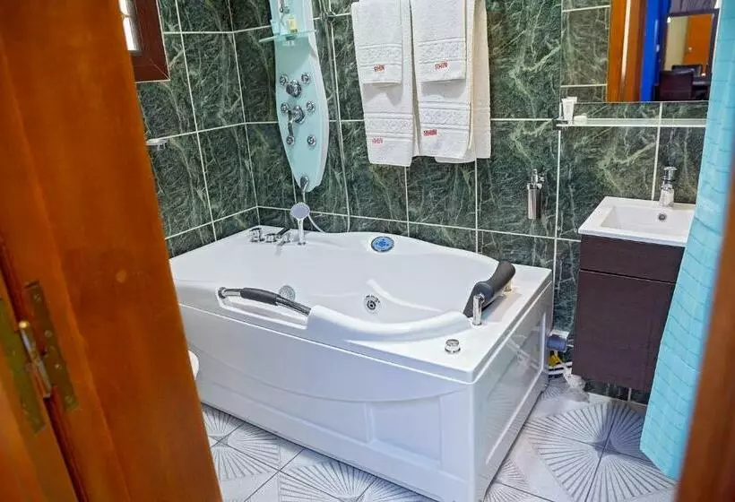 Noubou International Hotel Bonapriso