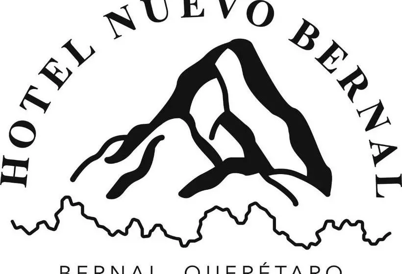 ホテル Nuevo Bernal