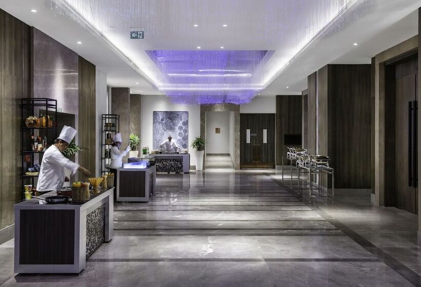 בית מלון כפרי Vivanta Bhubaneswar Dn Square