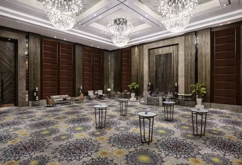 ホテル Vivanta Bhubaneswar Dn Square