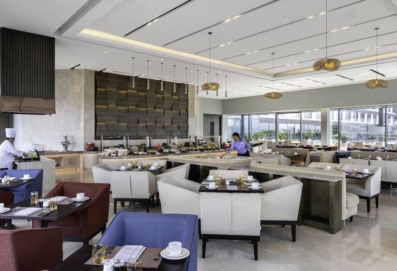 בית מלון כפרי Vivanta Bhubaneswar Dn Square