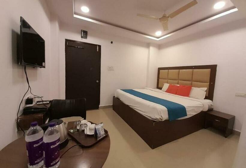 ホテル Vsr International