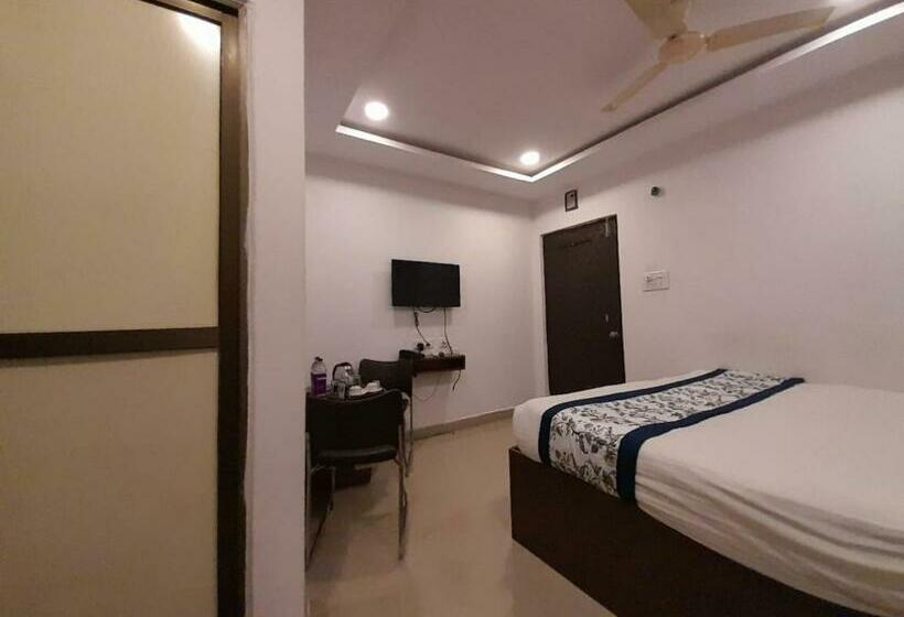 ホテル Vsr International