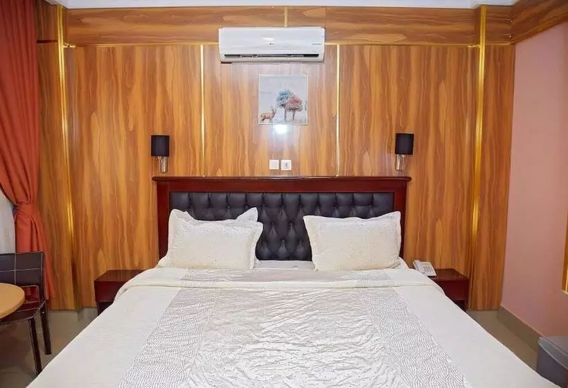 Noubou International Hotel Bonapriso