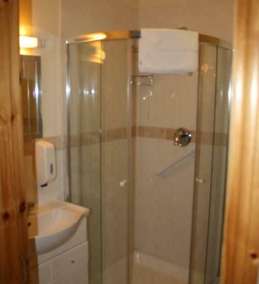 פנסיון Dan O'hara Farmhouse B&b