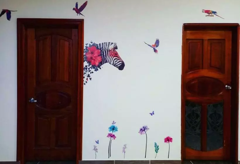 Majatalo Ekolores Hostal   Parque Del Café   313 468 08 41