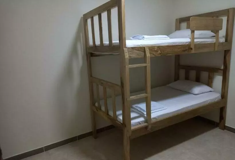 Majatalo Ekolores Hostal   Parque Del Café   313 468 08 41