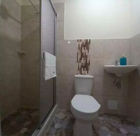 Majatalo Ekolores Hostal   Parque Del Café   313 468 08 41