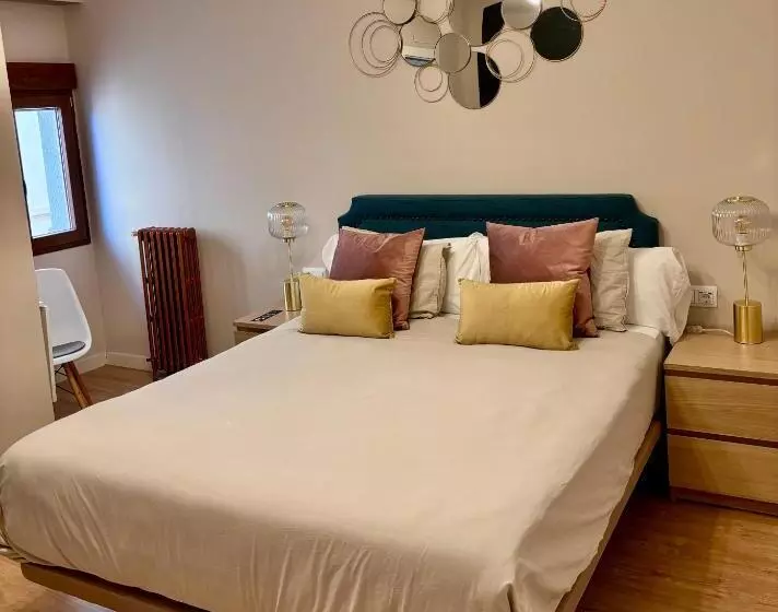 پانسیون Hostal La Canonja