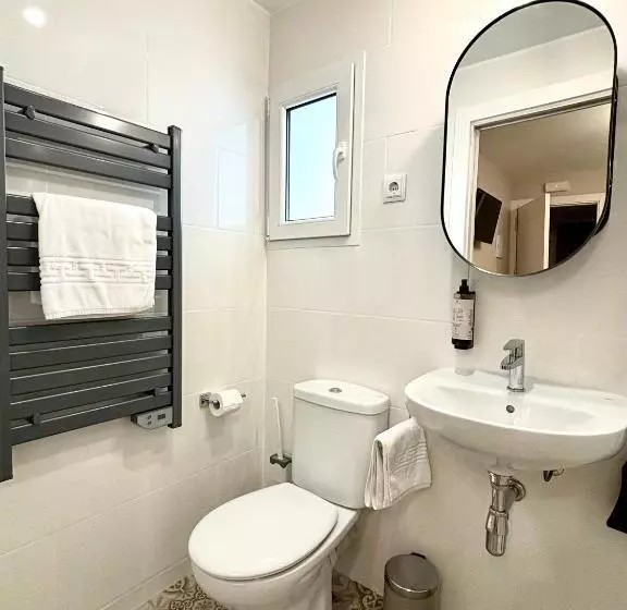 پانسیون Hostal La Canonja