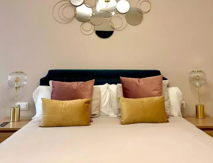پانسیون Hostal La Canonja