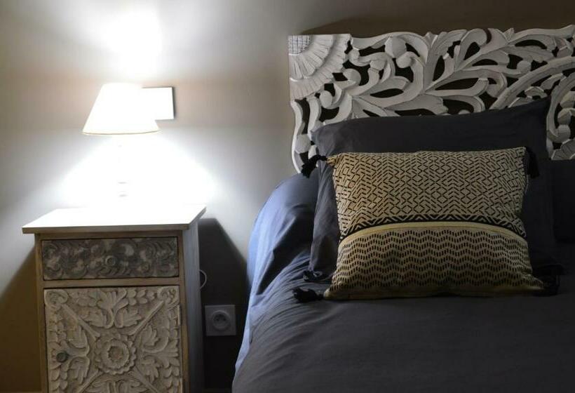 مبيت وإفطار Chambre Nutrisco De La Maison De Triboulet   Table D Hôtes