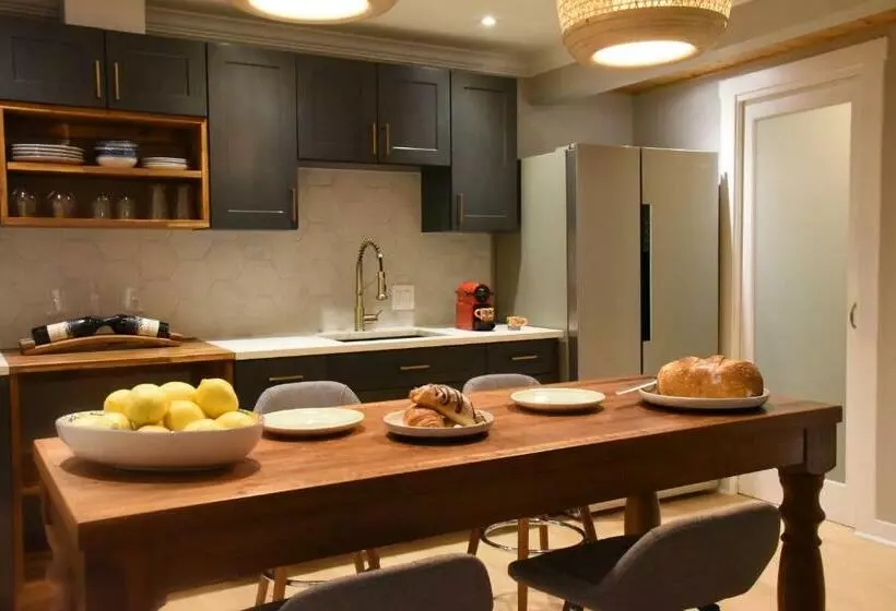 Aamiaismajoitus (B&B) Les Chambres Roses