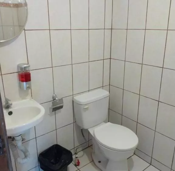 Buena Nota Hostel