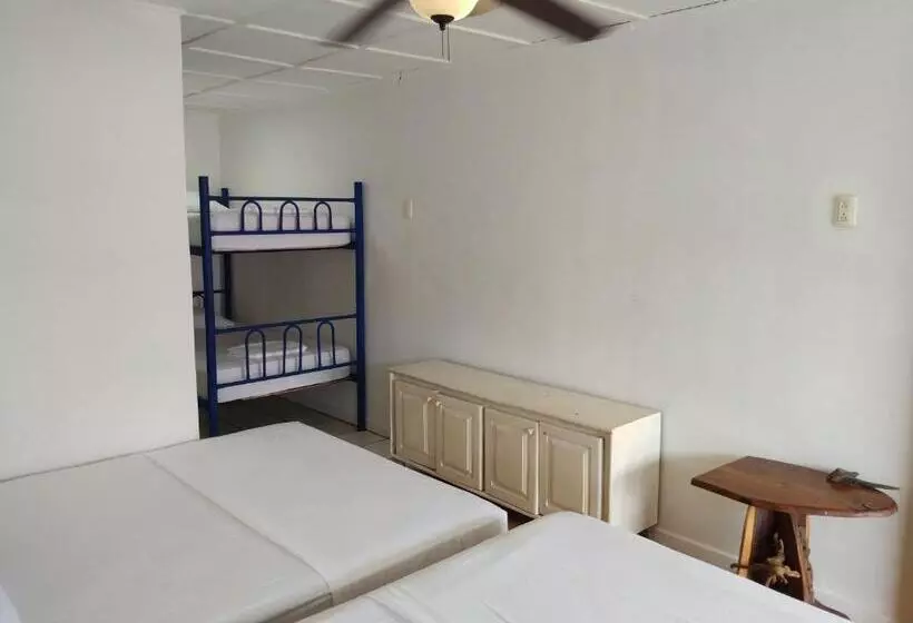Buena Nota Hostel