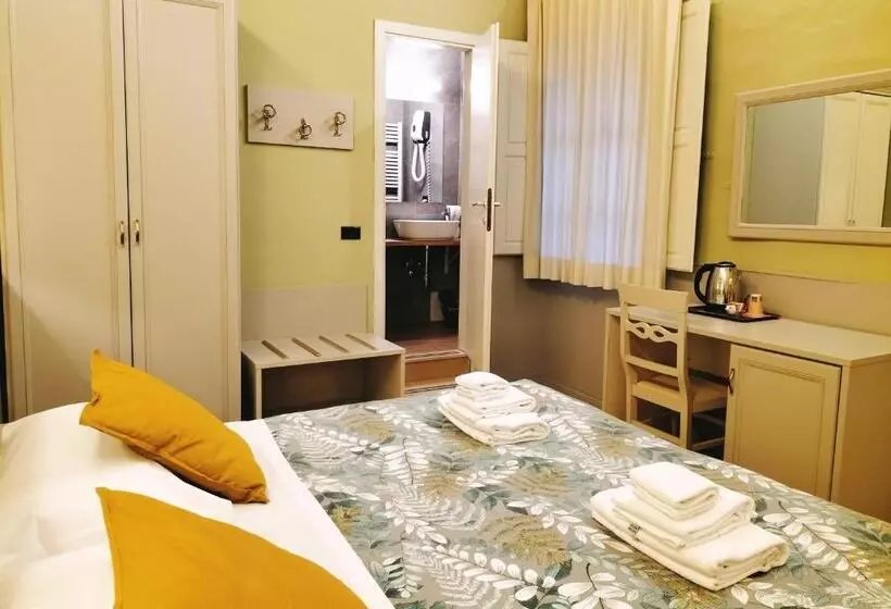 هتل Camilla Firenze