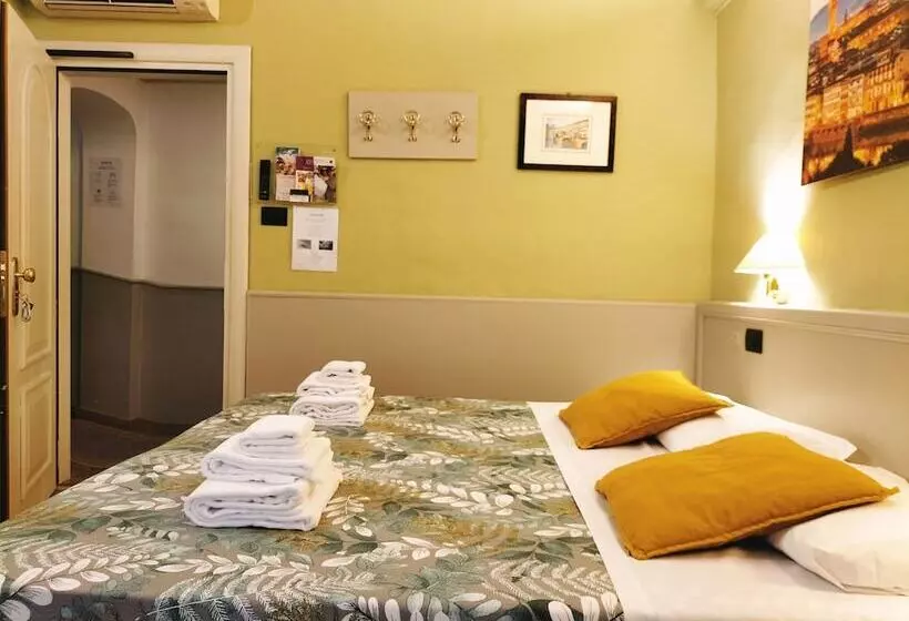 هتل Camilla Firenze