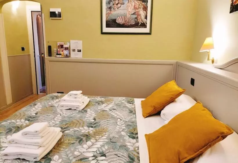 هتل Camilla Firenze