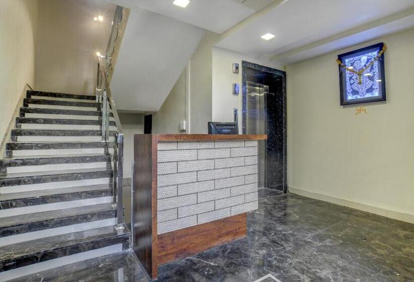 هتل Capital O Abri Krishna