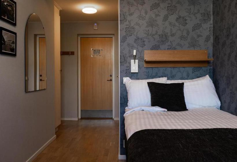 בית מלון כפרי Skara Stay & Go