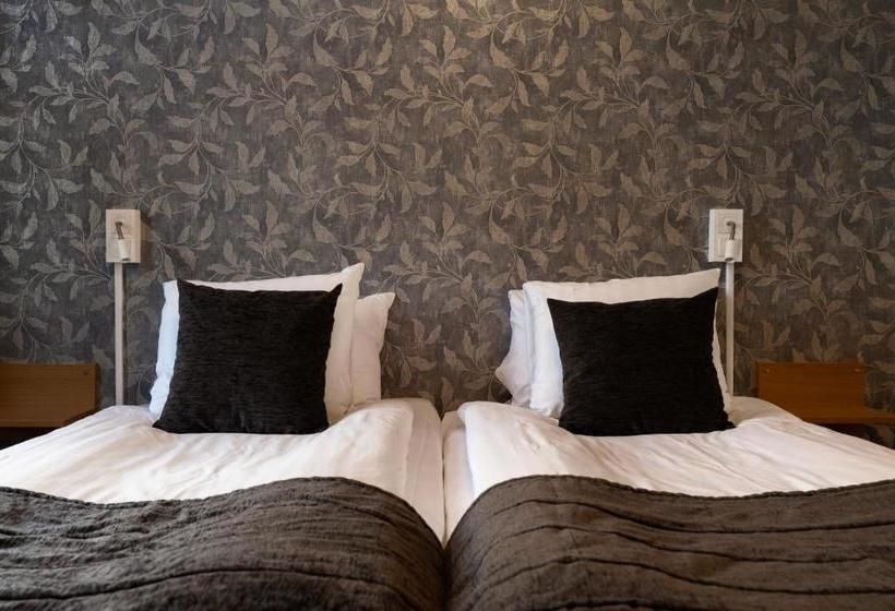 בית מלון כפרי Skara Stay & Go