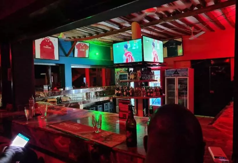 هتل Kimyakimya Pub & Lodge