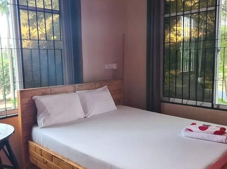 هتل Kimyakimya Pub & Lodge