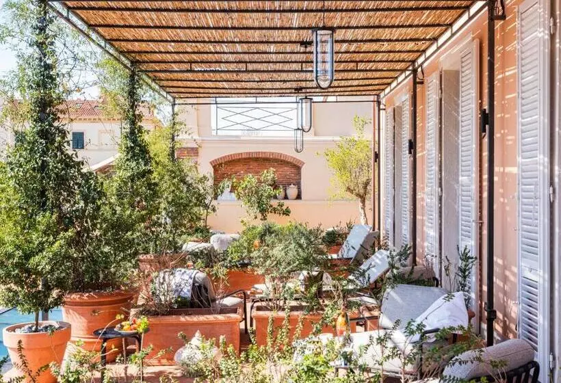 ホテル Paradis Pietrasanta