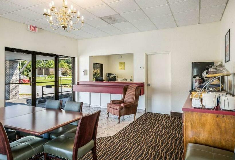 فندق Suburban Studios Middlesboro