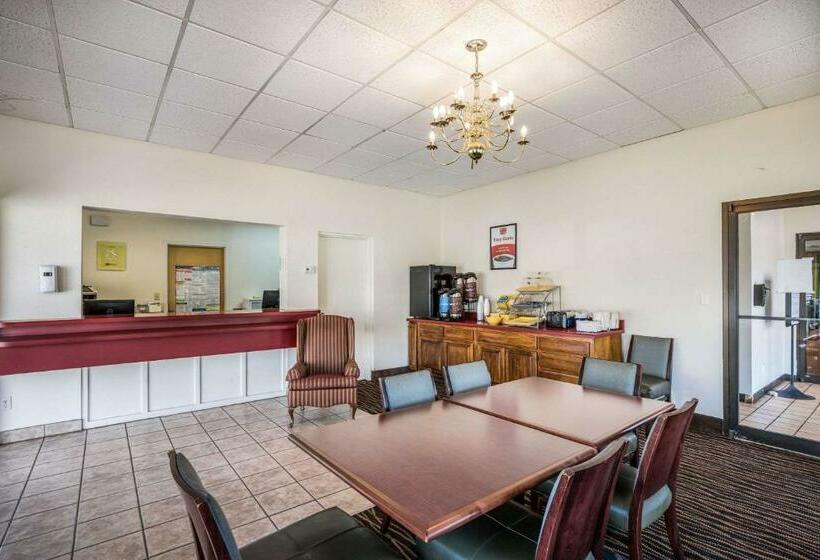 فندق Suburban Studios Middlesboro