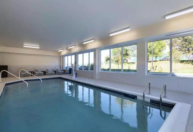 ホテル Towneplace Suites By Marriott Brentwood